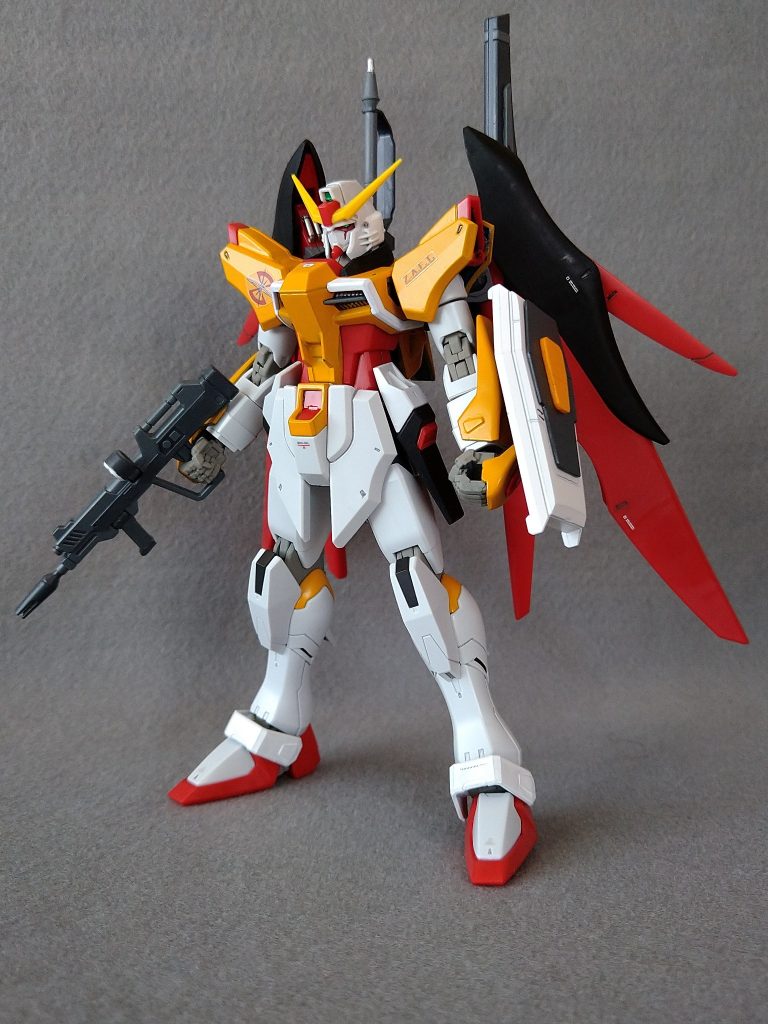先月のハイネ機の再販を本当にあと一歩で買い逃したのがもう悔しくて口惜しくて、本体のみ５５０円のジャンク品を黄色く塗ってみました。