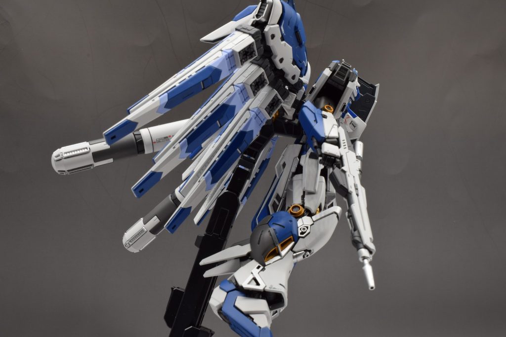 Hi-ν　ガンダム–5枚目/制作者：アンジェロのプラモデル工房