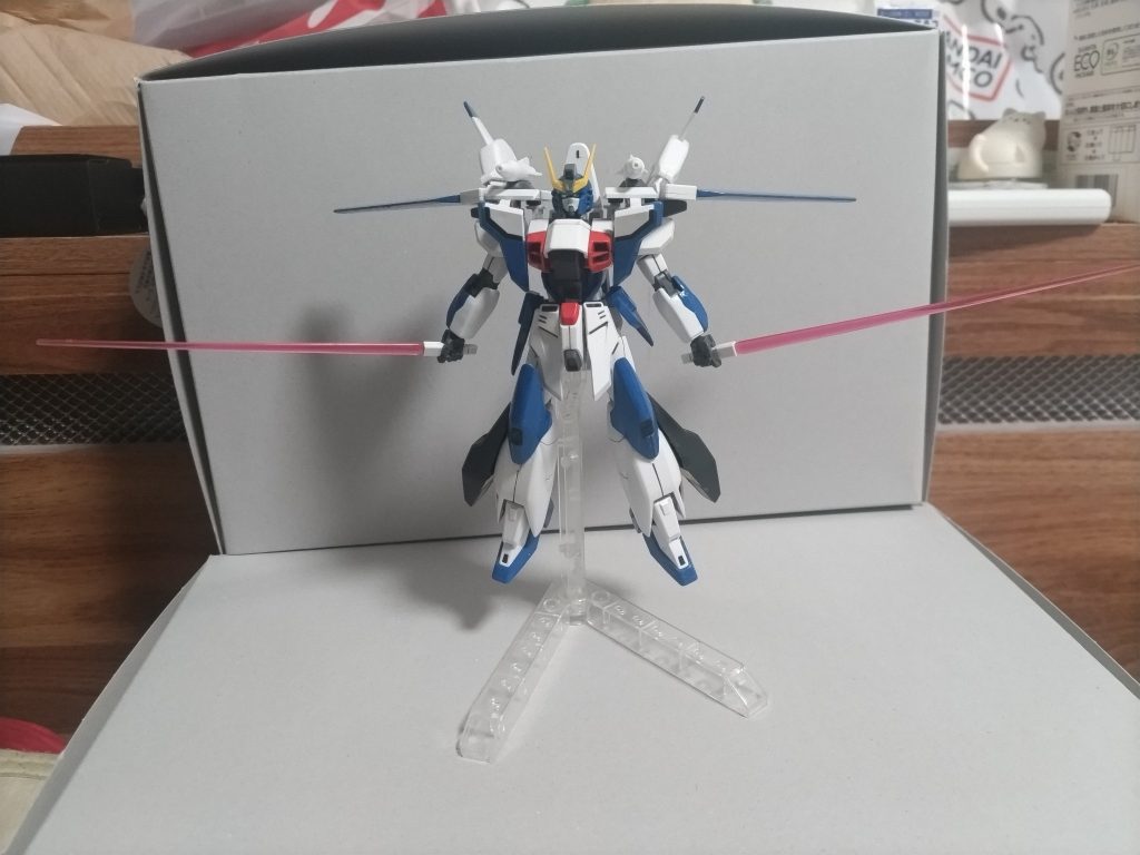 ビームサーベルも元ネタでは( ryガンプラは自由だ