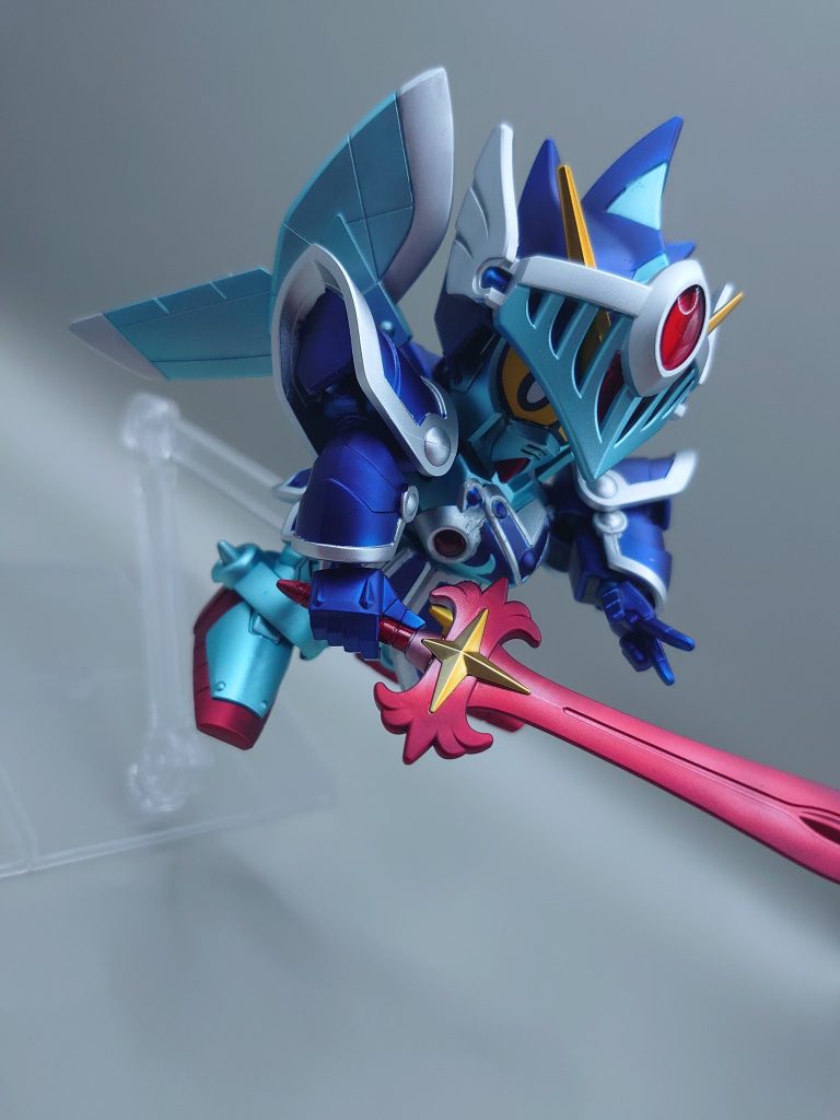 フルアーマー騎士ガンダム–2枚目/制作者：Leo