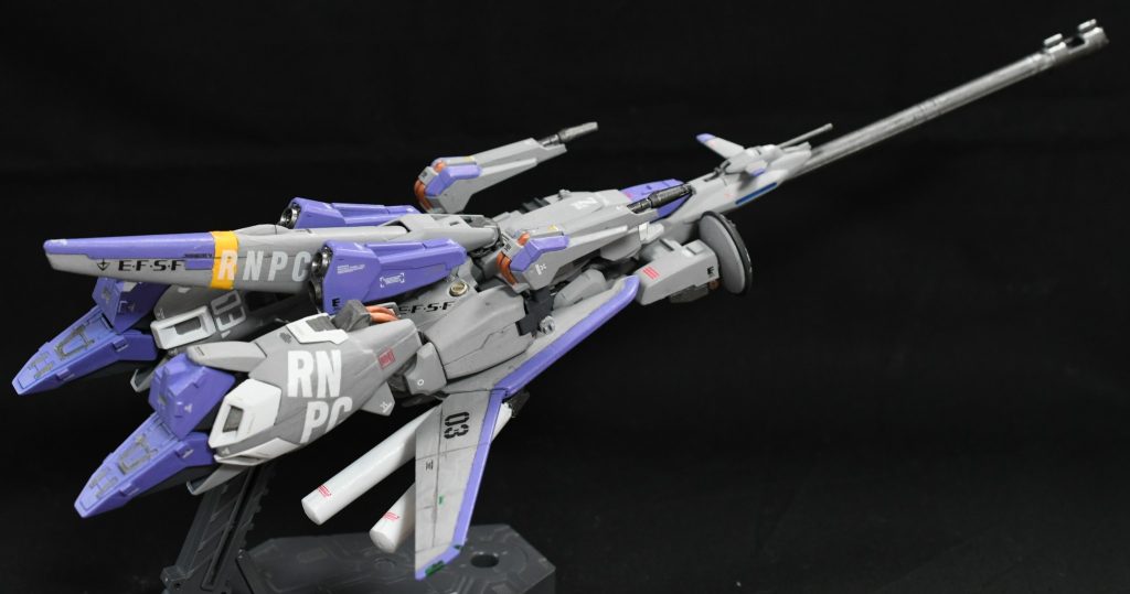 ユニコーンガンダムでA1が登場してHGでプラモ化されたのは喜ばしいですが、バンダイさんはその前にセンチネルシリーズを発売しておりその時のZプラスC1は、差し替え方式でなく完全ではありませんが、モビルスーツ形態から変形ができました。変形後もそれなりのスタイルでした。