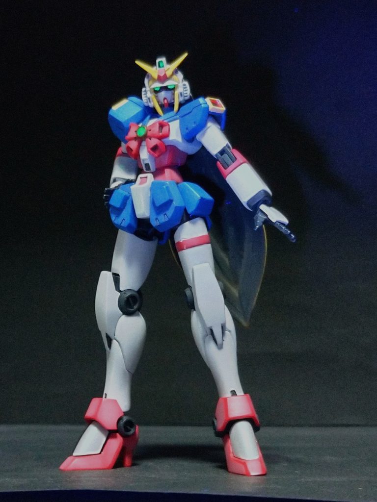 画像だとよく解りませんが、ホワイトの部分はプリズム、ブルーグリーンでグラデーションしたので角度で色が変わるのですが、いまいち解りませんね💦😭今回は違う作風ができて、良い気晴らしになりました🤣陸戦ガンダム頑張ります💪