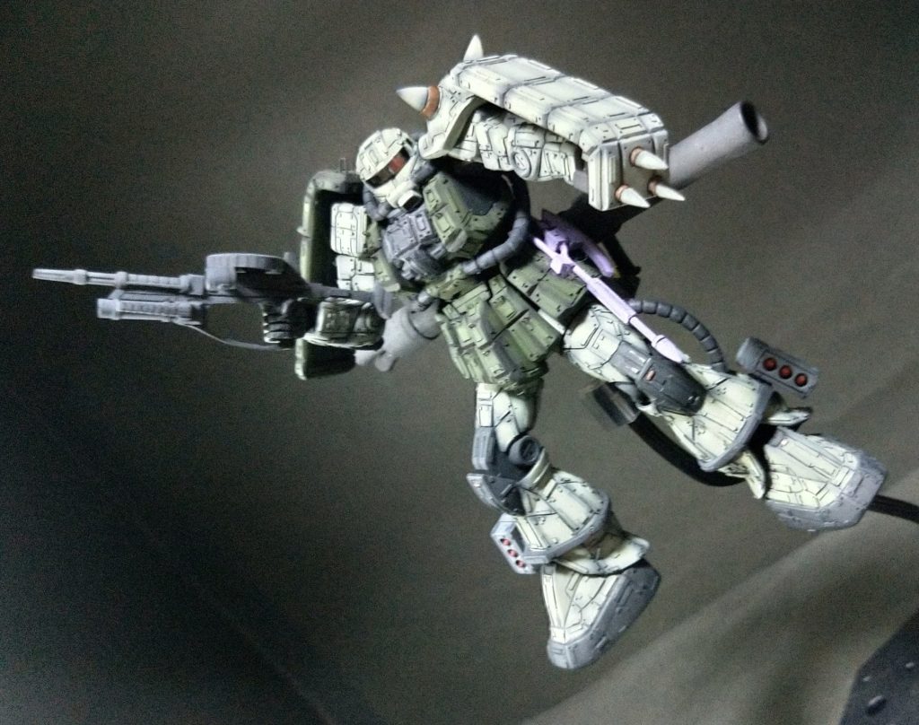 前に製作した時は少し暗めの塗装だったので、今風の作風の明るめでメリハリのある塗装にしました。