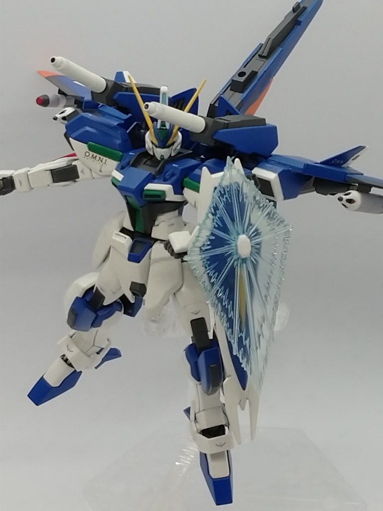 武装を展開。&nbsp;