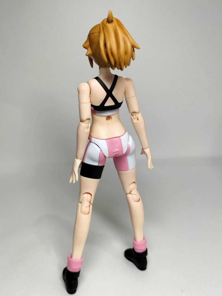 一方で色分けはかなり優秀なキットなので今回塗装は無し(gundam-kao6)パステルでシャドウやチークを入れてみました✨️