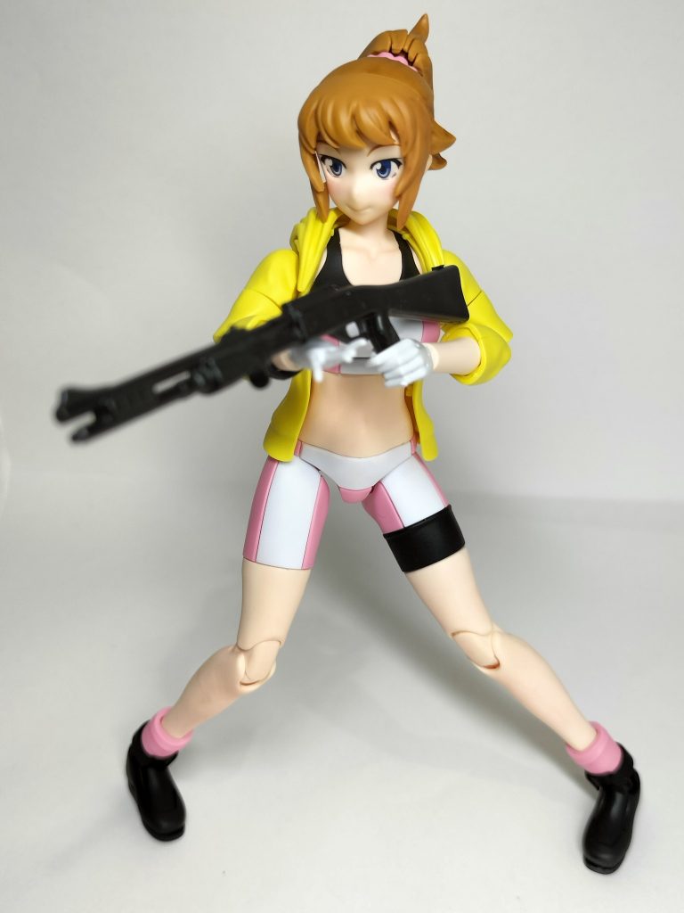 ここからは100均アイテムで遊んでみました✨️ハンドパーツは30msのものがそのまま使えます(gandam-hand2)フレッシュカラーを持ってないのが悔やまれます(gundam-kao4)