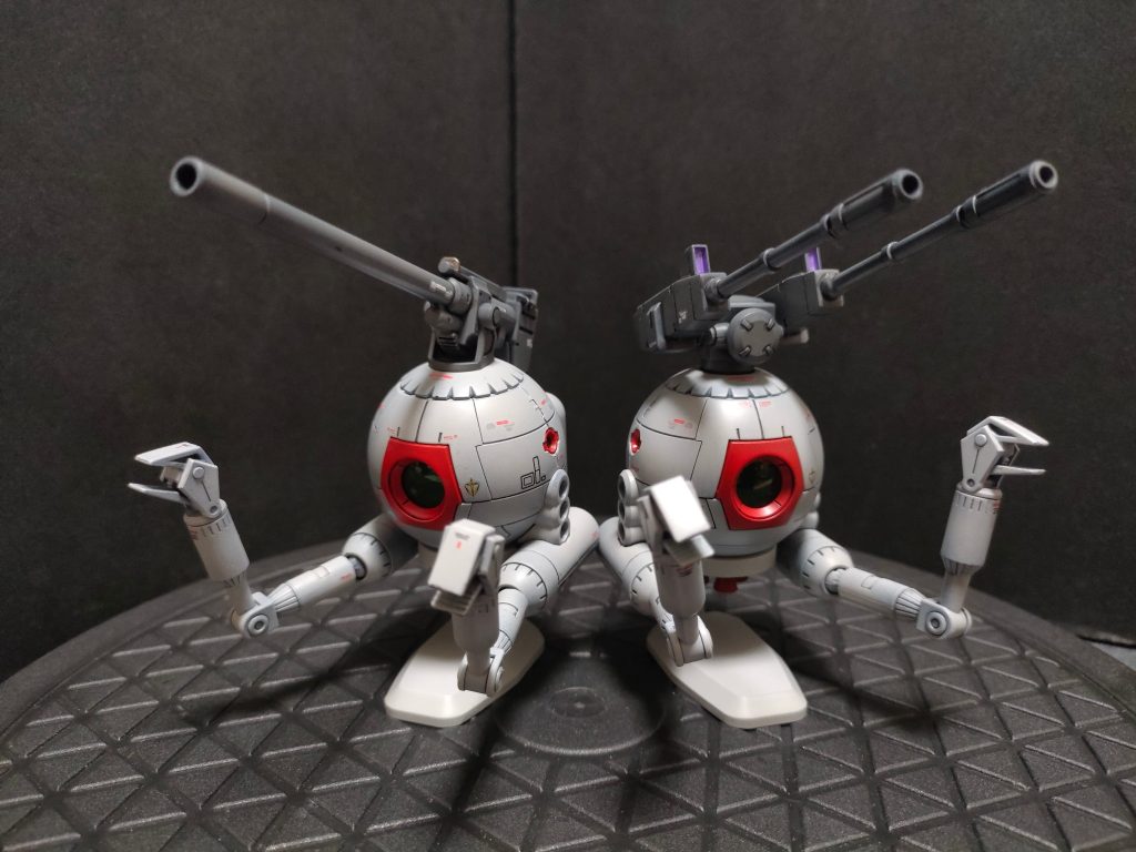 2機揃い踏み。クドくないグラデーション塗装カッコよくないですか?これ個人的に神キット。