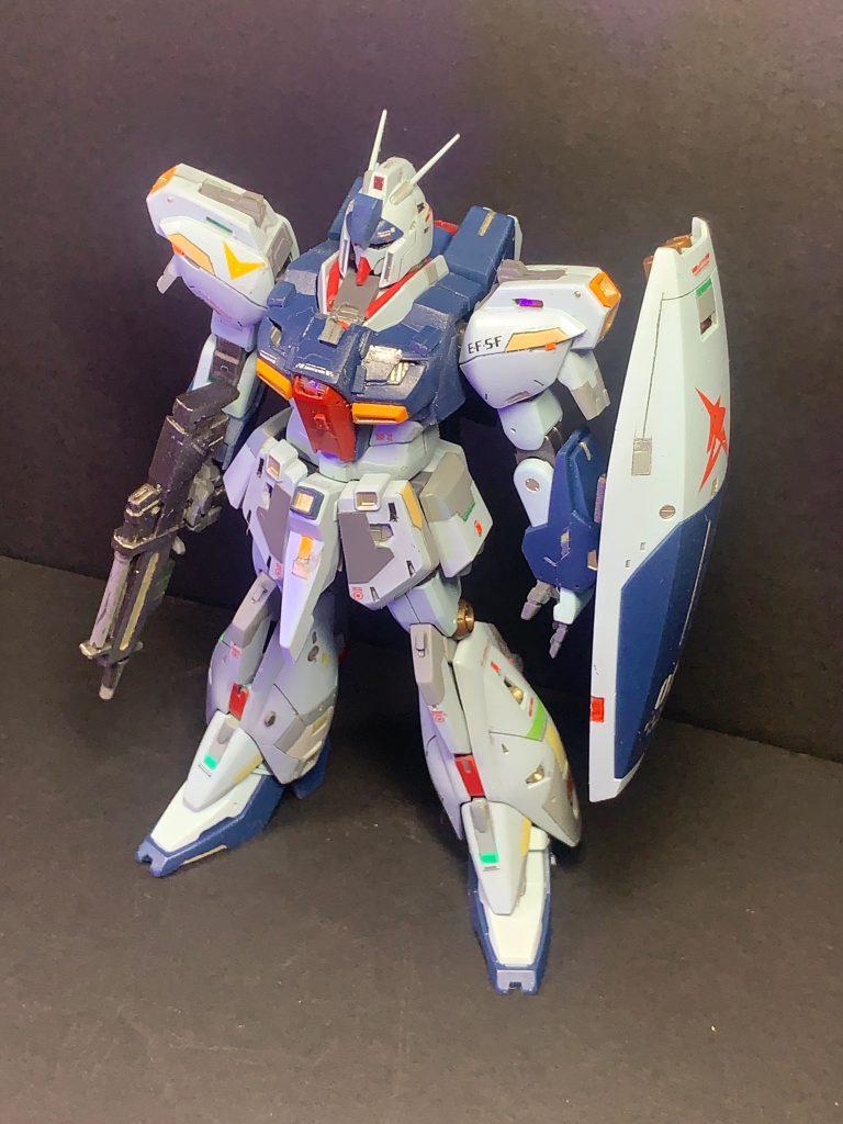 やはりアムロが乗ったガンダムの系譜。普通にカッコイイ‼️(gundam-kao8)