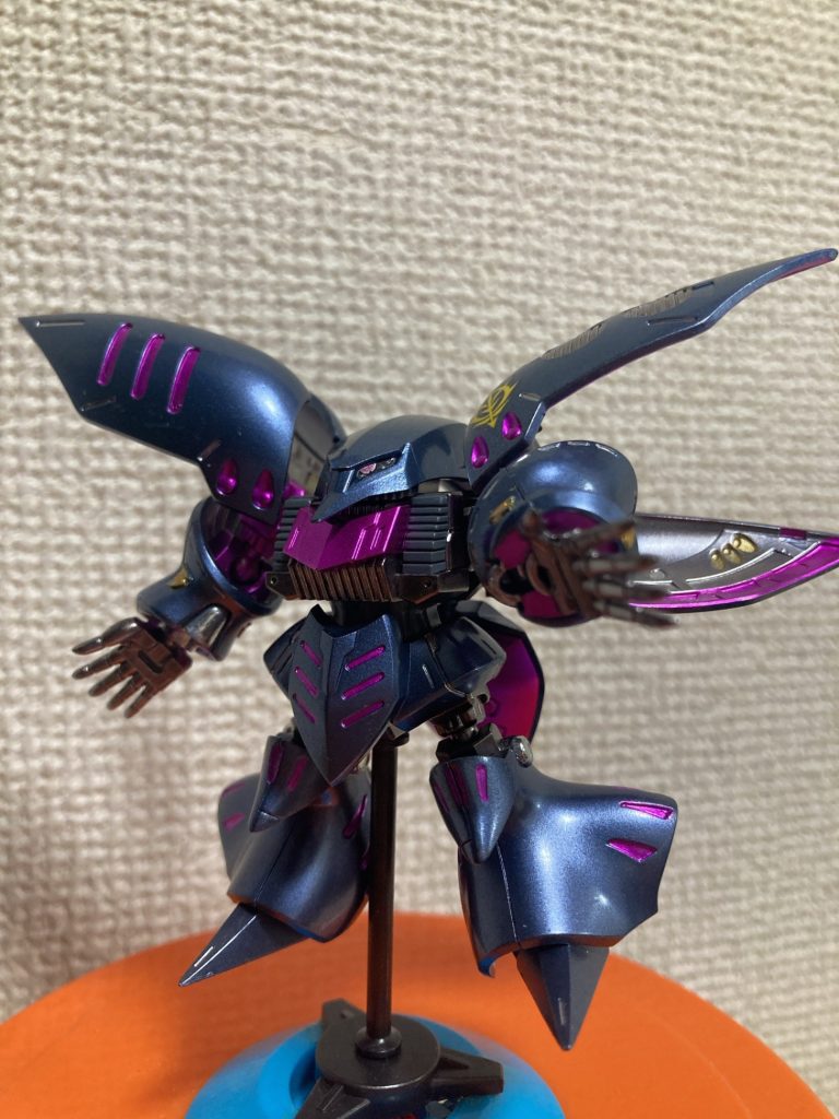 EXパーツは持ってるのですが1つだけで、キュベレイもう一機あって、あともう一機欲しいのですが中古価格も中々高くて手を出せてません。出来るならハマーン様とプルとプルツー機で揃えたいです。