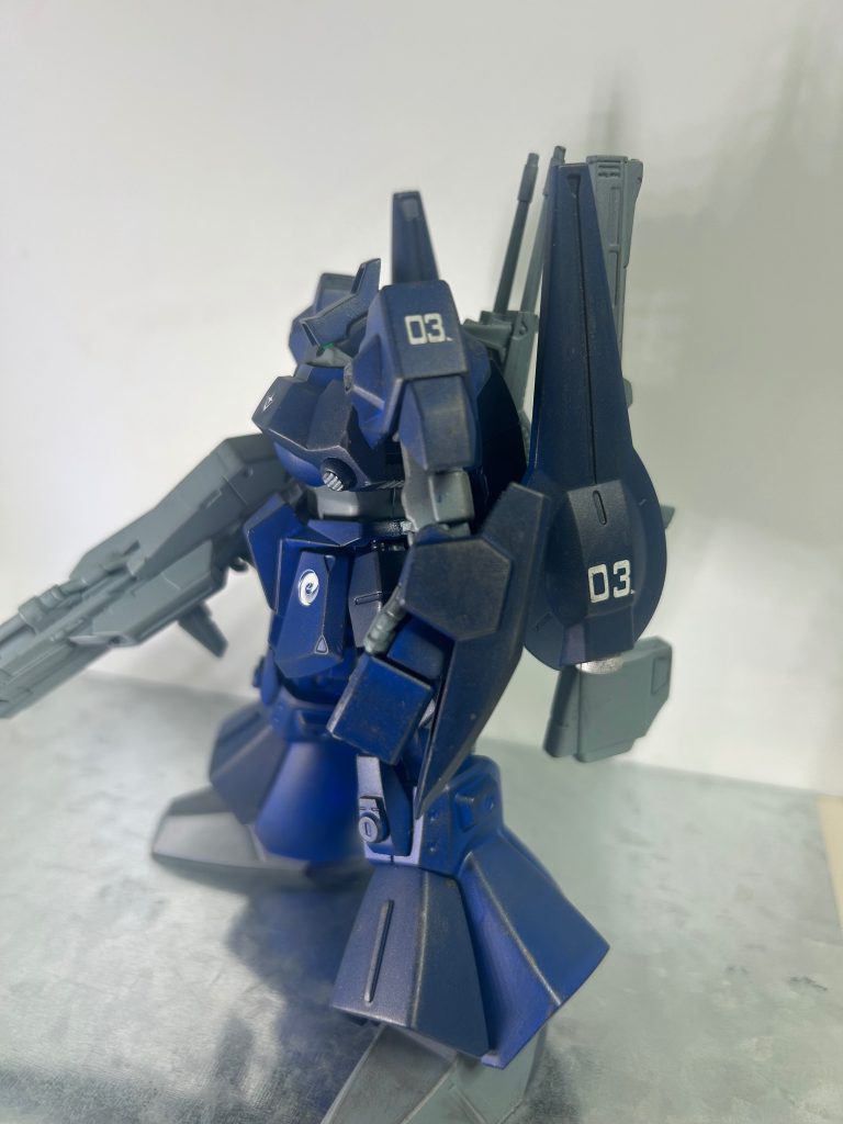 ストーリーの描写としては演習の風景。語り部はウチでは結構常連の中尉殿…個人的に結構使いやすいってのもありますが、劇中で結構負けさせても何故か心が痛まないってのがあります。一年戦争経験者ならば、リック・ディアスを連邦版のドムと受け取るんじゃ無いかなーって思って書きましたが。