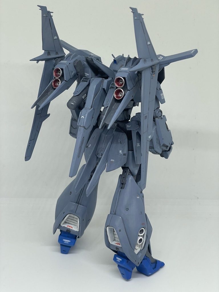 背面