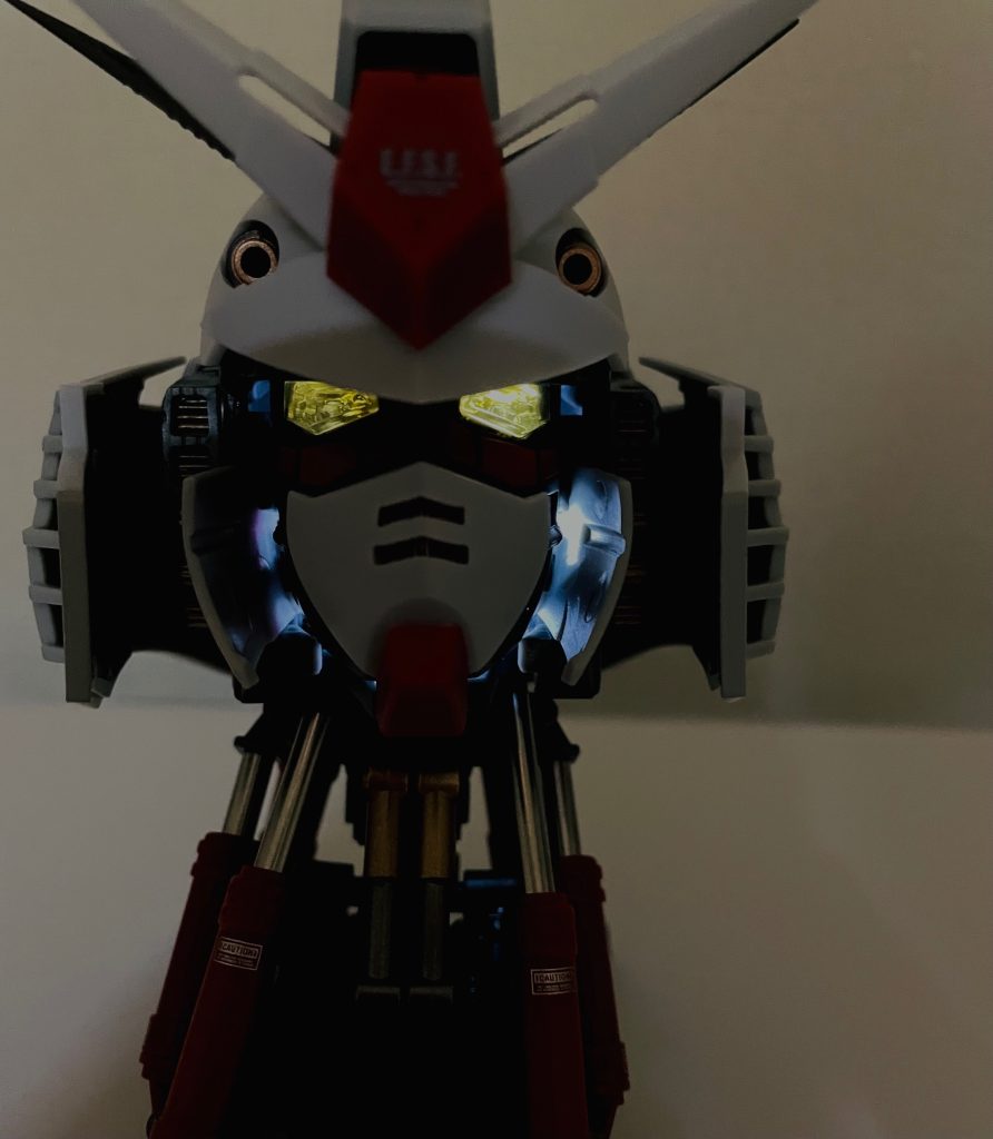 これくらい光が漏れでます
