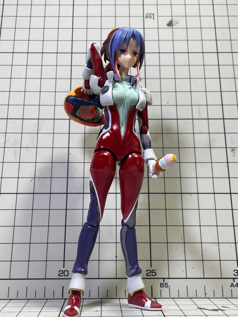 ミキシングプロセスボディはルナマリアまんま、肩パーツのみ小型化ヘルメットはプルツーから