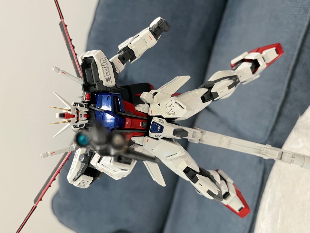 シールドを投げてバクゥの動きが止まる隙間にビームライフルを撃ちます。