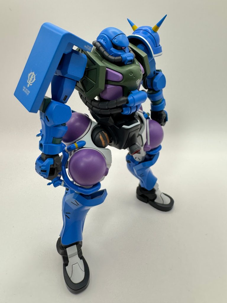 斜め前から