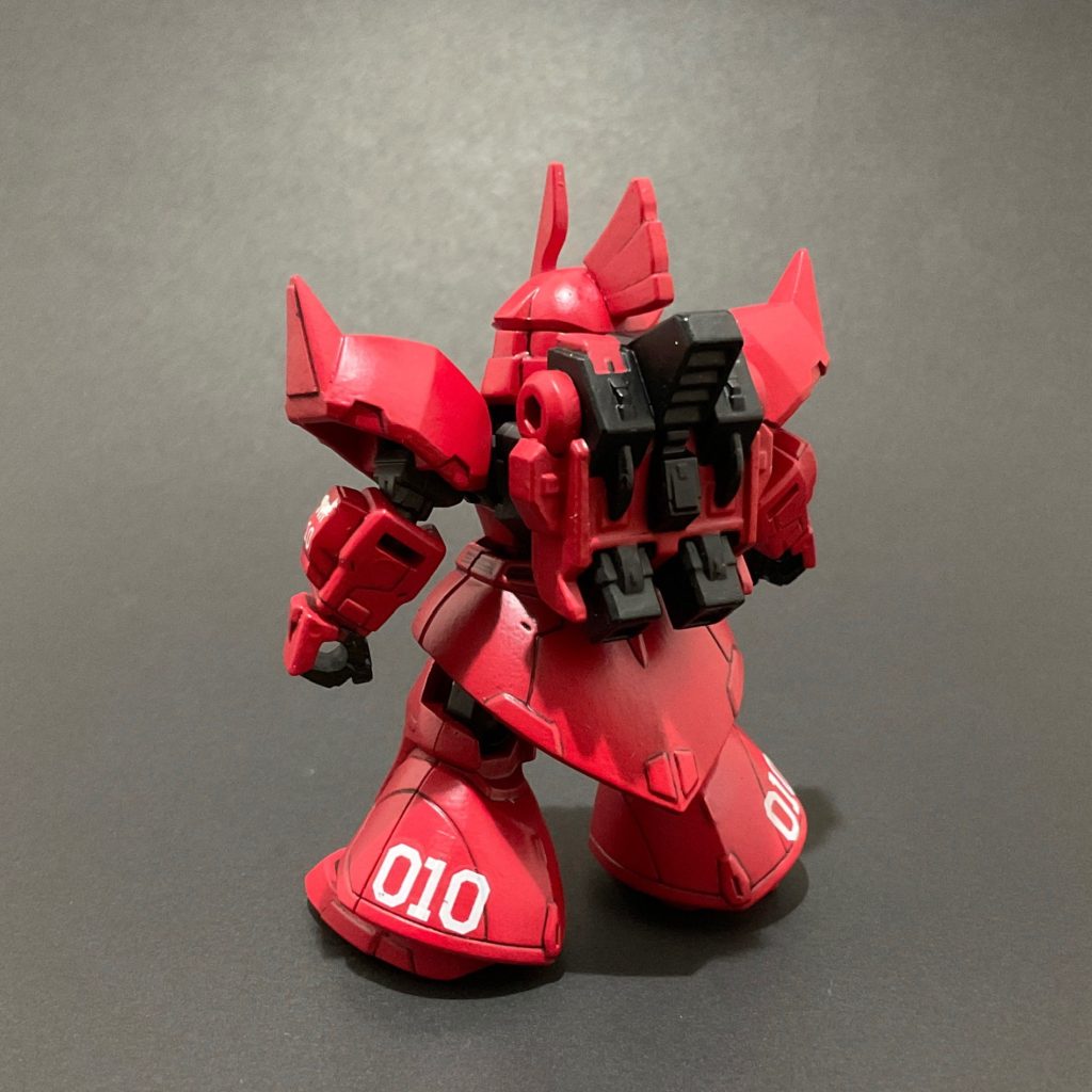 数字はサテライトツールのナンバーデカールを使いましたがガンプラのジョニゲルのフォントに近づけるためにドットやアンダーバーで細工しています。
