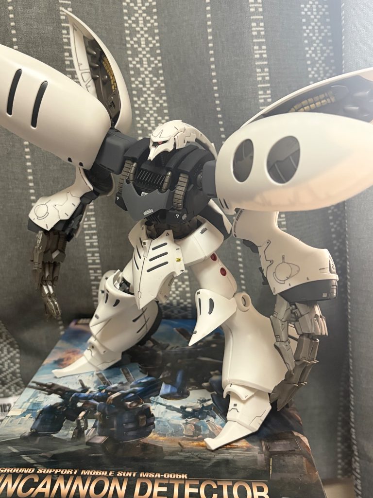 MGのキュベレイってとても大きいんですね。他のMGのキュベレイシリーズも買おうと思っていましたがこの大きさのが増えると置き場も無くなるのでキュベレイを作るのはこの1機だけにします🫡