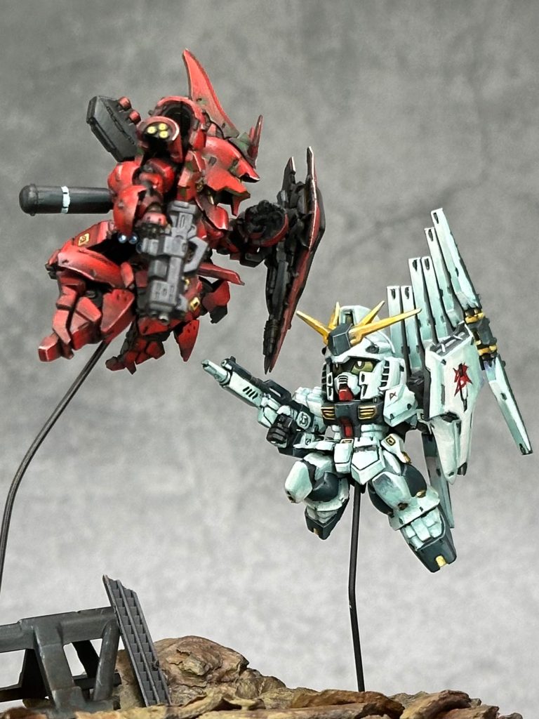 νガンダム白のグラデーションが大変でしたが、サザビーよりは組みやすかったです。