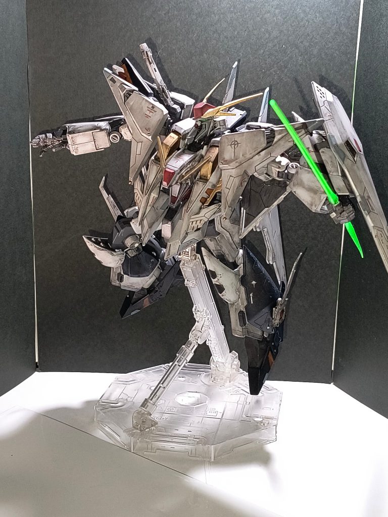 この異形感が良いですねえ(zaku-kao5)