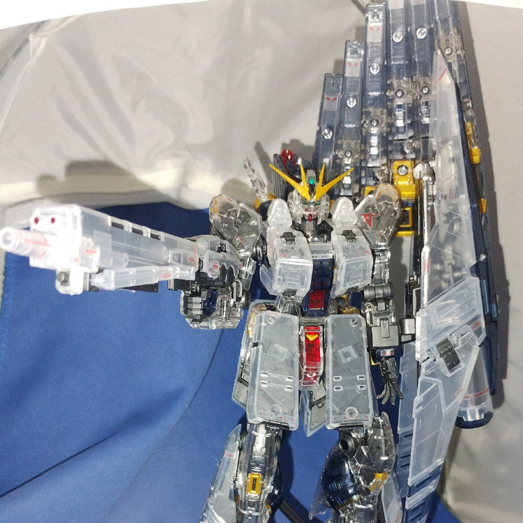 RG RX-93νガンダム HWSクリアカラー｜10sikiさんのガンプラ作品