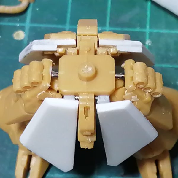 過去に作ったヤクトドーガをアーティファクトで再現しようとしてます。ただ、ツィメリットコーティングは無しとしました。現地改修前って感じですね。（2枚目）