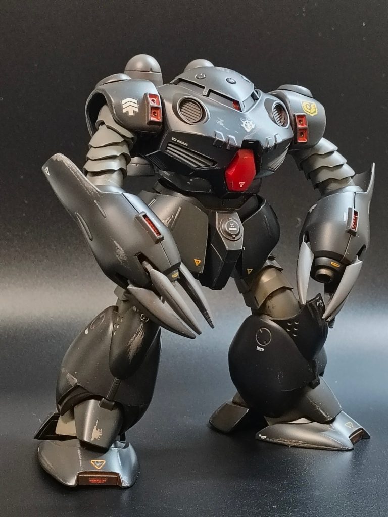 サフ>焼鉄色>シリコンバリア>上塗り>チッピング>クリアコート>ウォッシング>EXクリア半艶の順番です。