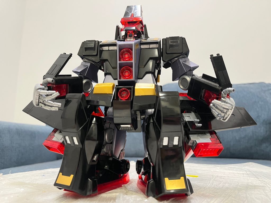 変形が始まるサイコガンダム。フォウ「出てきたか、ゼータガンダム。」アムロ「カミーユ、離れて！」