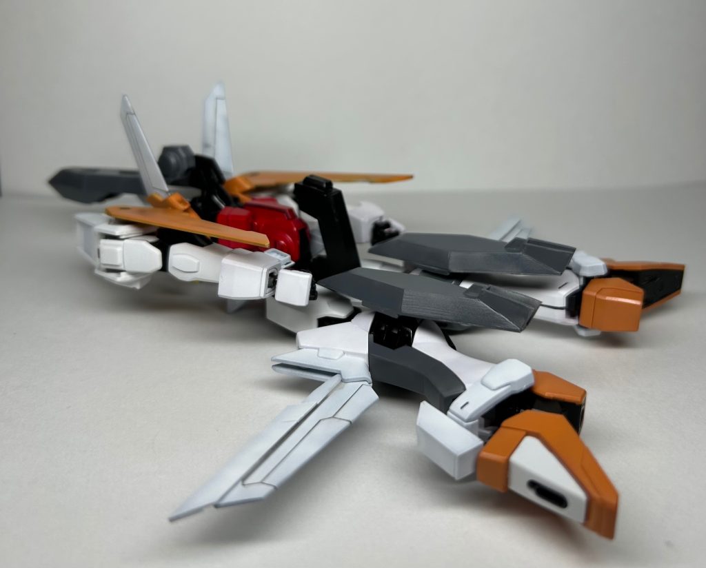 ・可変時②配色はガンダムキュリオスに寄せつつバランスを見ながら少し変えています