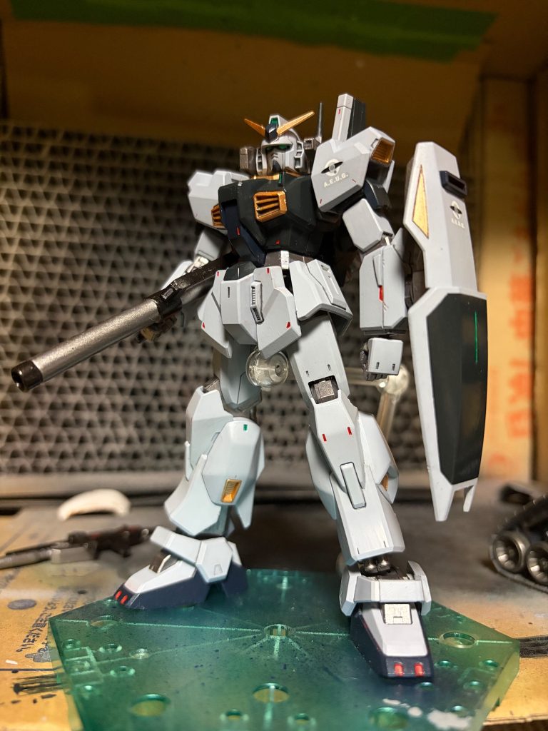 ガンダムmk-2(リアルタイプカラー)筆塗り全塗装–2枚目/制作者：タカアシガニ