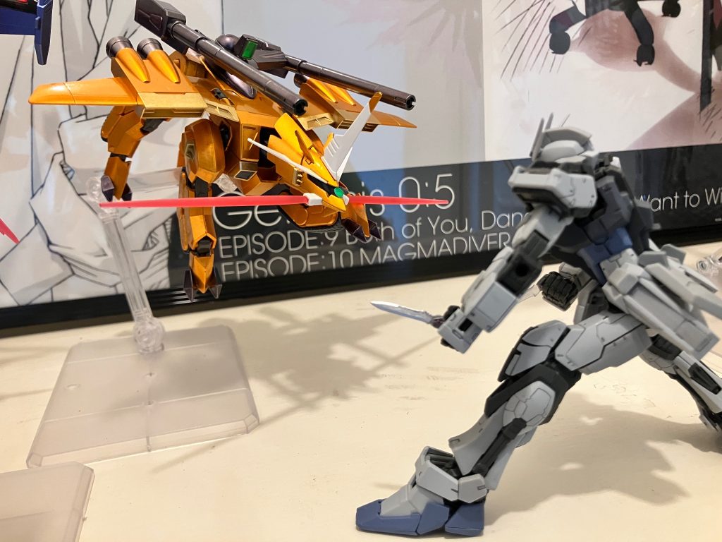 RGストライクは飾りです。アーマーシュナイダーの向きは二の次です