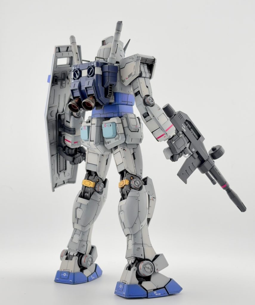 背面