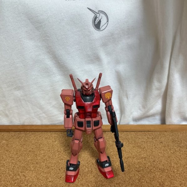 随分と赤いガンダム
