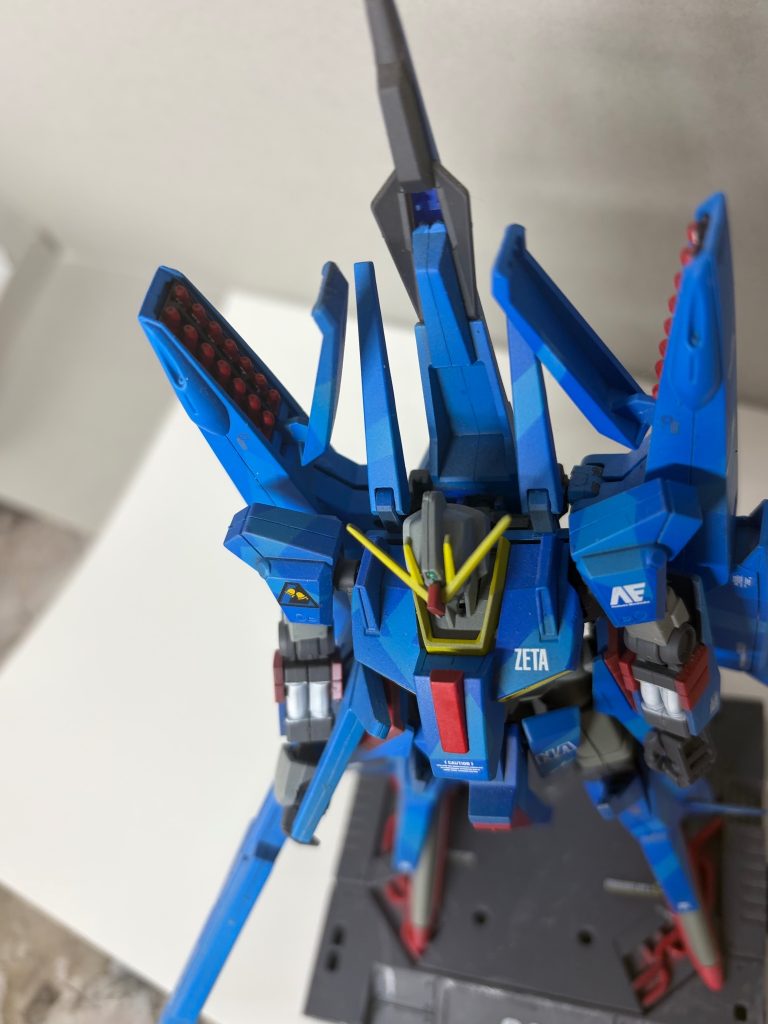 バインダーはGディフェンサーのものを拝借しました！塗り分けが汚いですね…＿φ(￣ー￣ )