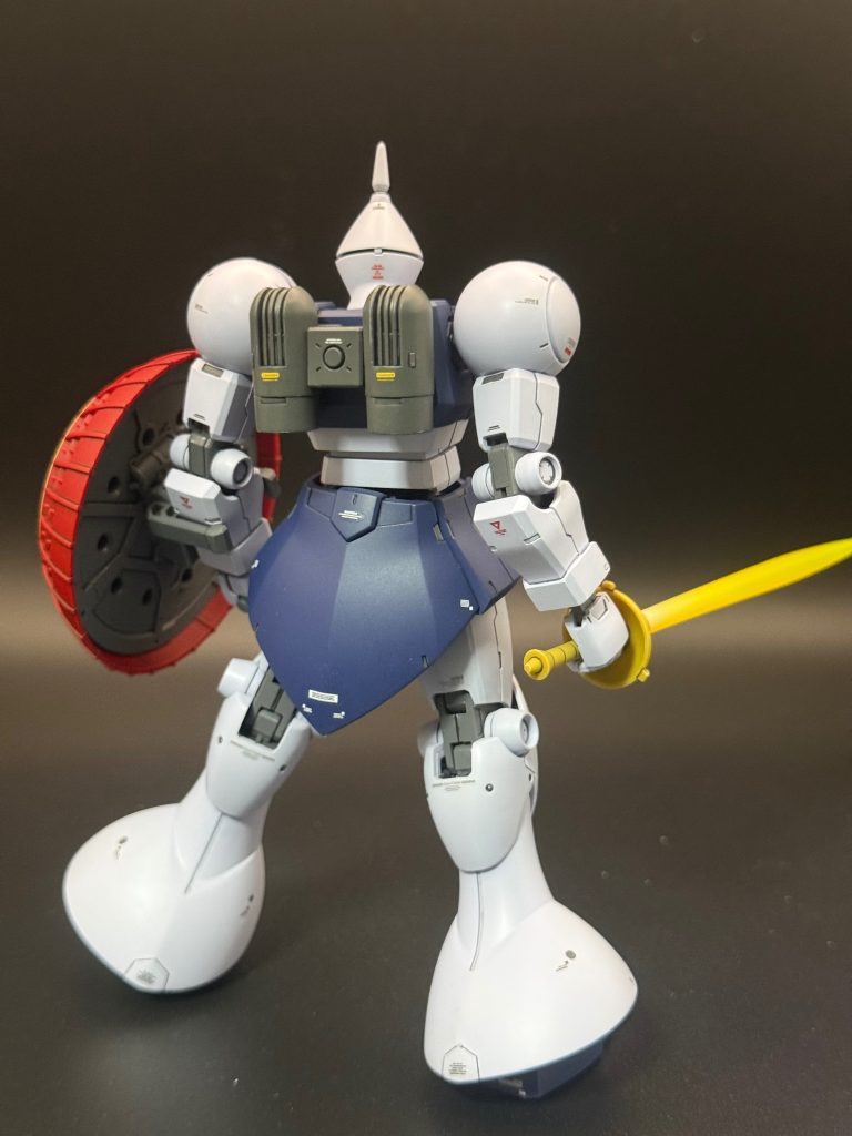 後ろ姿少しだけメタルボール埋め込んだ程度です、本当にすごいキット!