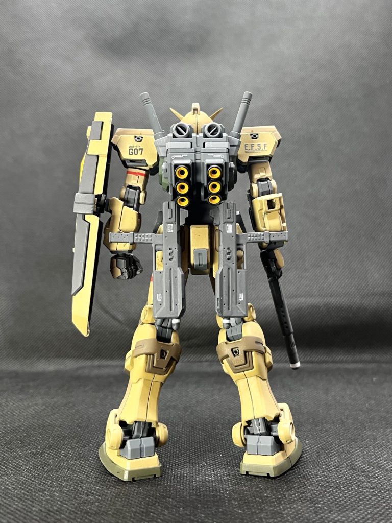 2丁サブマシンガンをマウントしたところ。&nbsp;