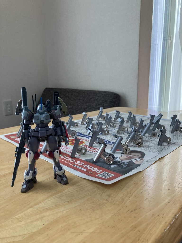 作品名：<p>必要な塗料がまだないけど、とりあえず一部パーツへのサフ吹きを始めました。</p>
