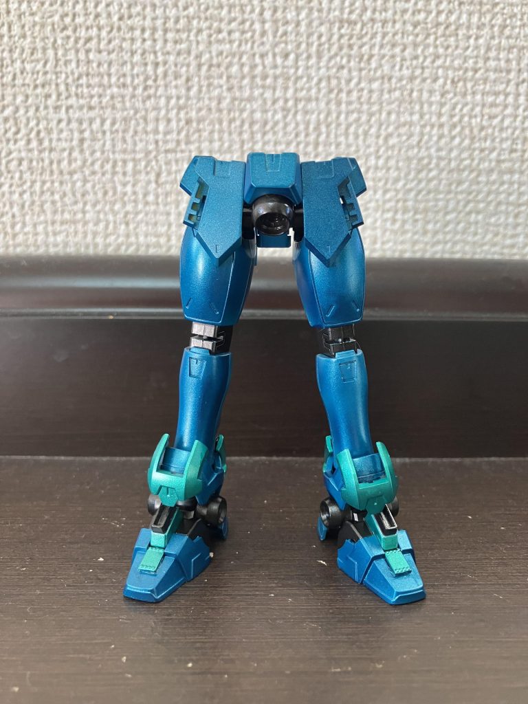 作品名：<p>一部塗装が終了した部品を仮組みしてみましたが、思った感じと違うなぁとwホントはもっと渋い感じにしたかったんですが、何か軽いし、昔のおもちゃみたいなチープな感じになっちゃったなぁと…特に緑w😅</p>
