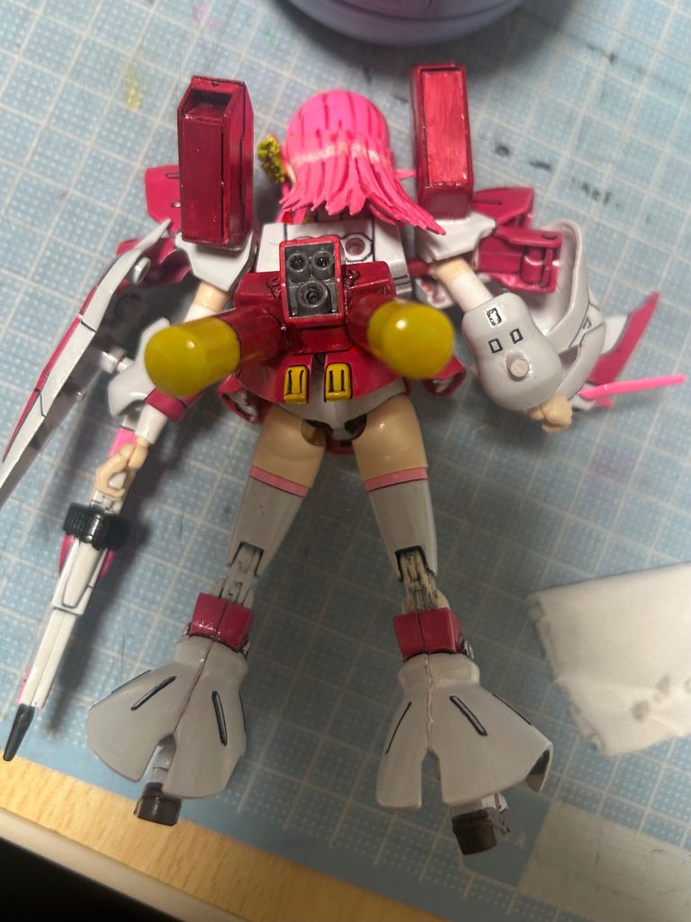 後ろ姿はこんな感じです。