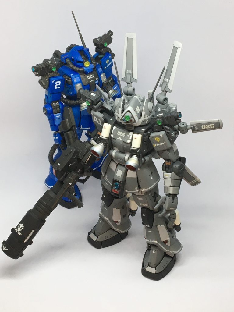 少し上から見たツーショット。旧キットのデカールが無事使える状態で良かったです。