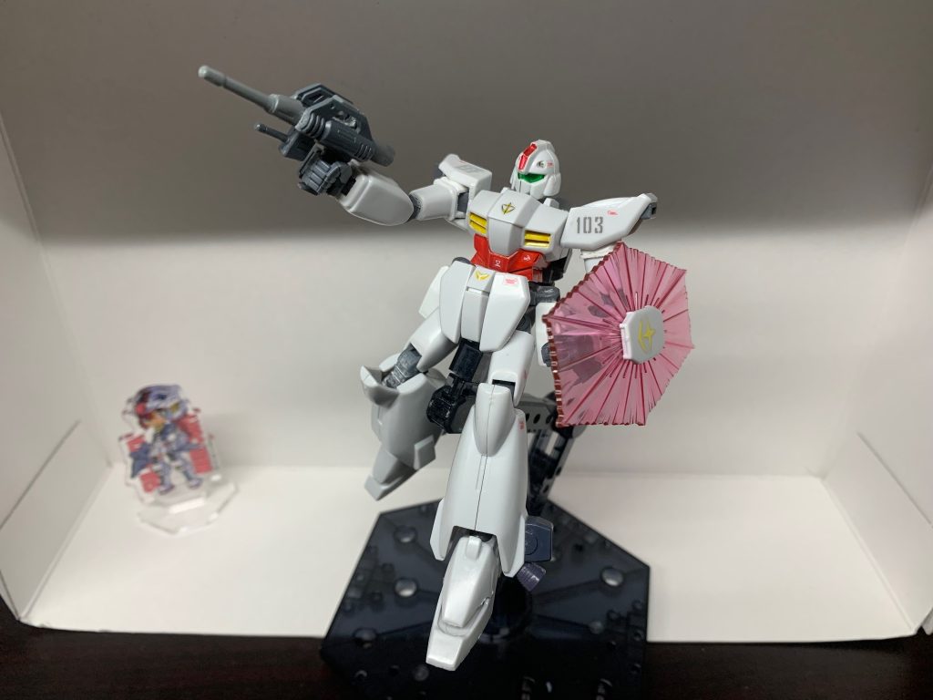 手足の関節などはF91の物を使っています。