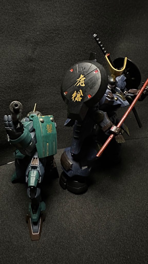 武者ディランザと決めポーズ