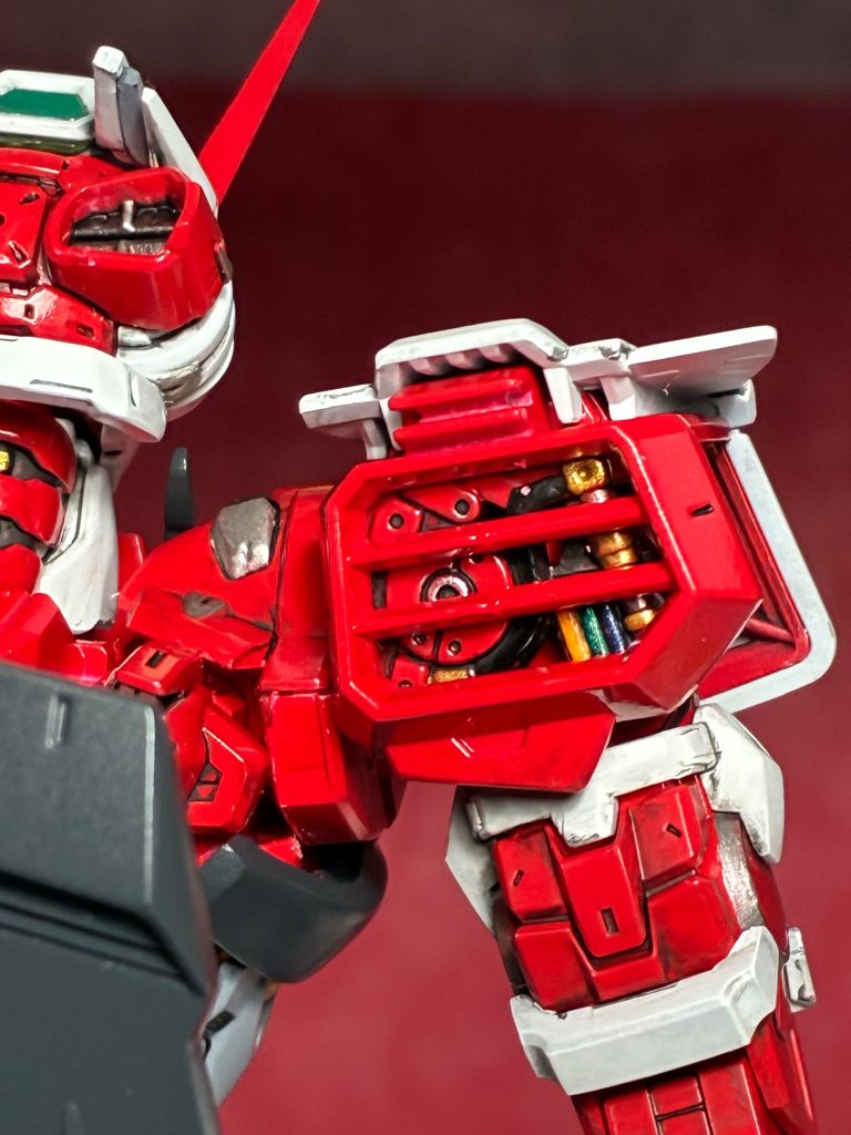 どうせアーマーで隠れるのにこんな小細工してみたり…あ、後ろはアーマーありませんね💦