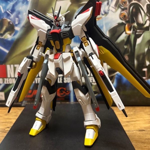 小雀とと専用ストライクフリーダムガンダム