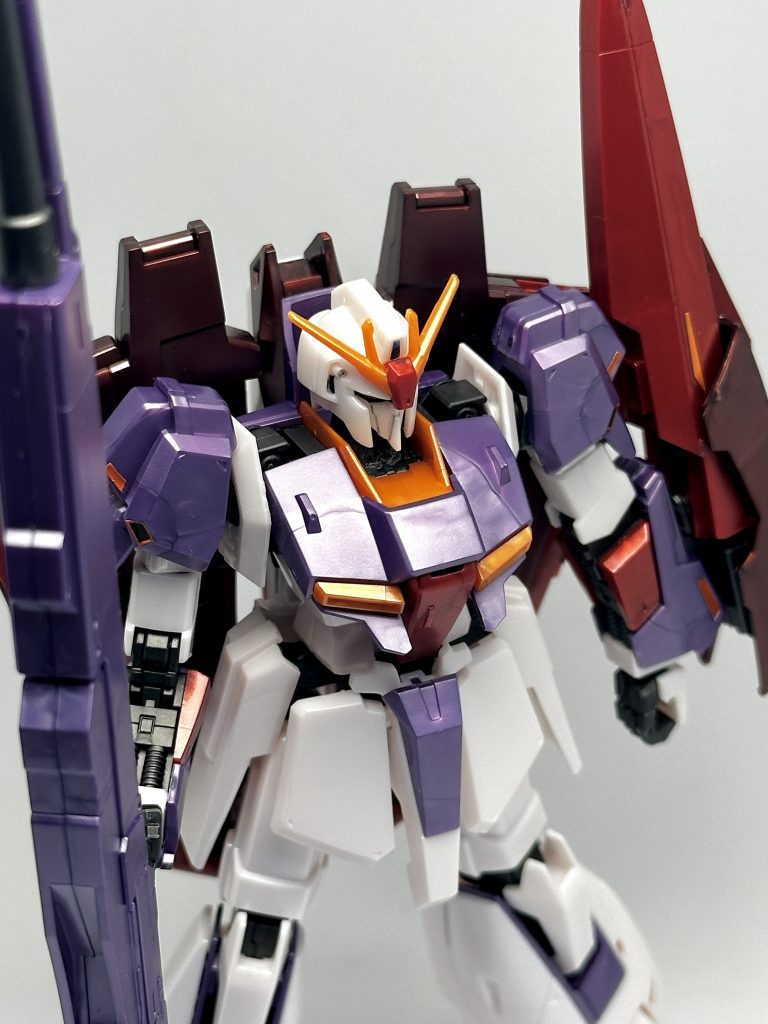 作品名：ZG U.C.0088 バイオセンサー<p>今日は最近再販されたZガンダムのバイオセンサー発動カラーをパチ組み。ほんのりピンク色ですね。こういう商品は、逆シャアのアクシズショックもそうだけど無塗装でそのまま飾るのが良いと思う✨</p>
