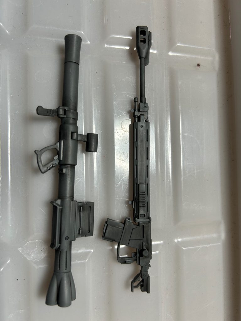 武器だけはいい感じになりました。