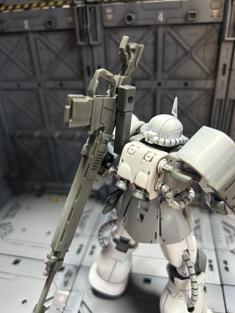 取り敢えず対艦ライフルは適当なジョイントパーツでバックパックにマウント。