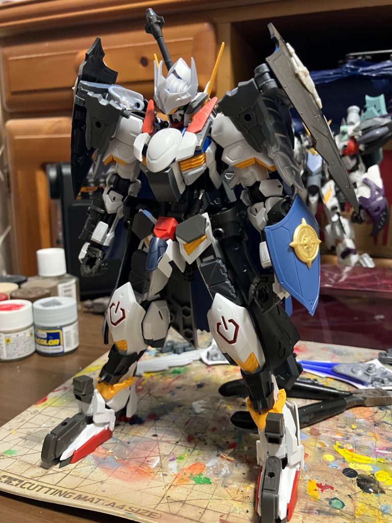 製作進歩その4装甲が増えて騎士っぽくなってきました