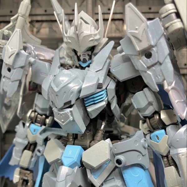 白銀騎士　バルバトスナイト