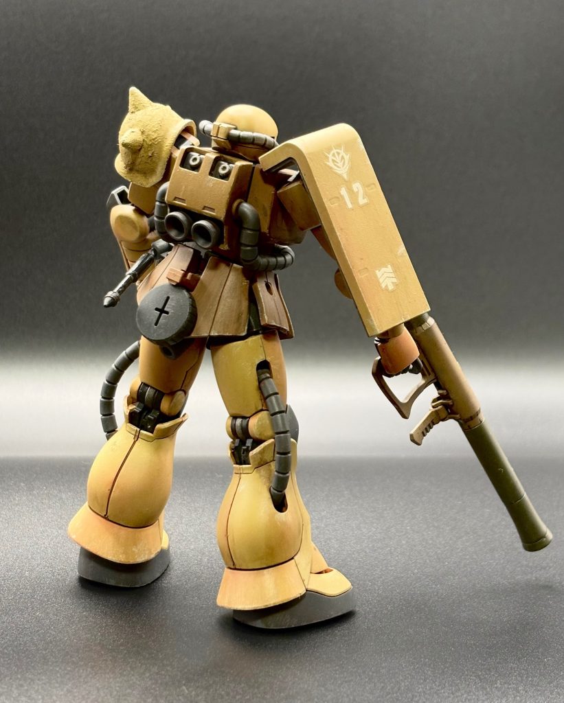 HGUC ザクⅡ–3枚目/制作者：Papamucho
