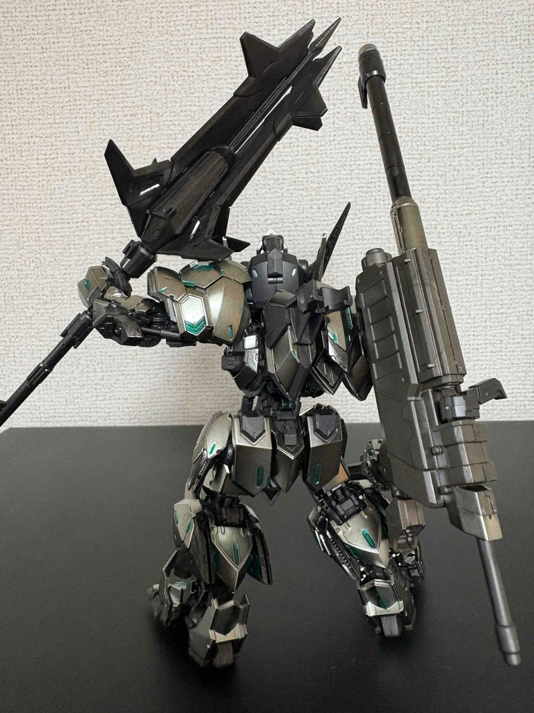 目指したのは金属の塊感！なのでデカールも貼ってません。